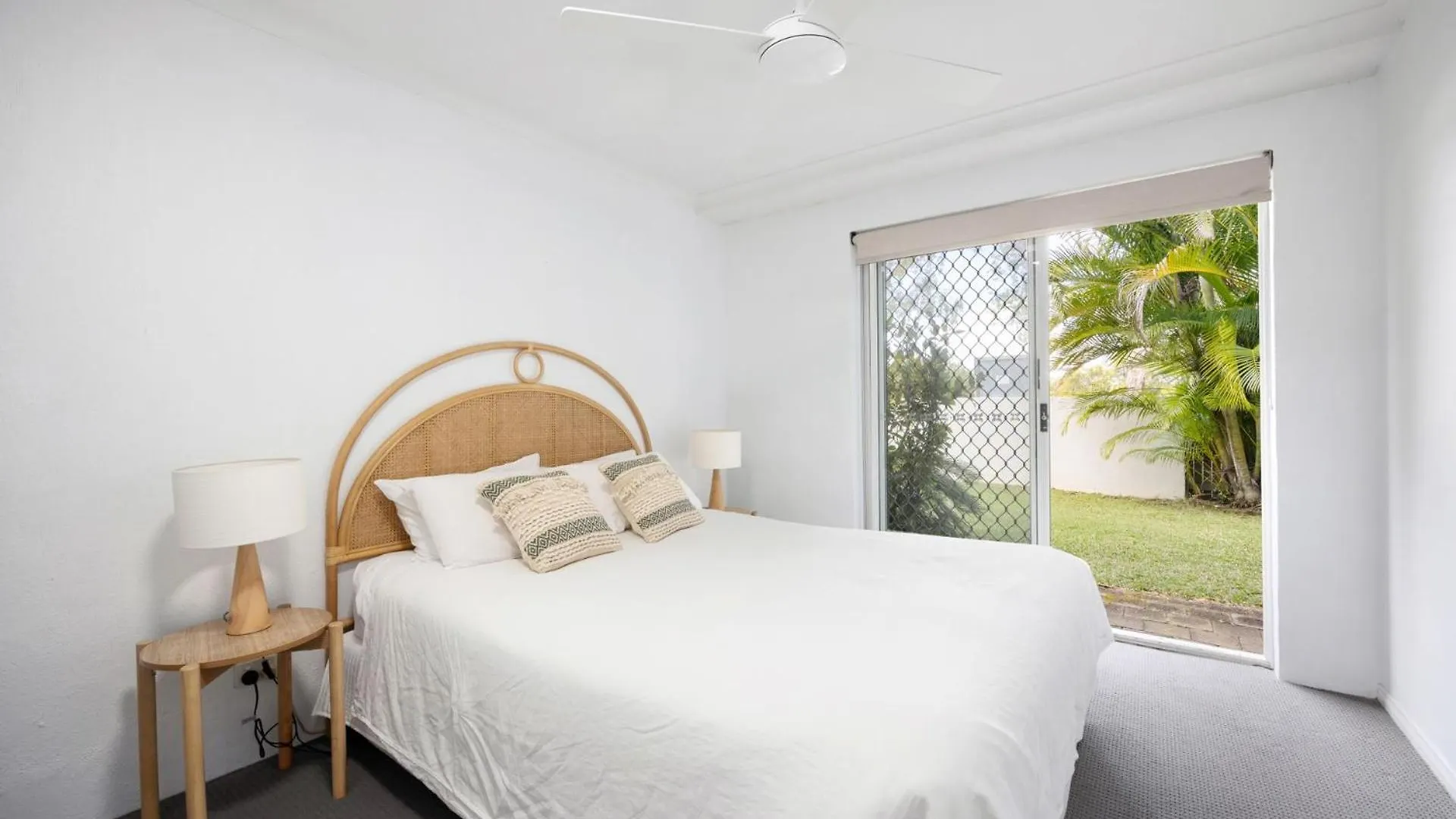 1-164 Noosa Parade Noosaville Qld 4566 Australia